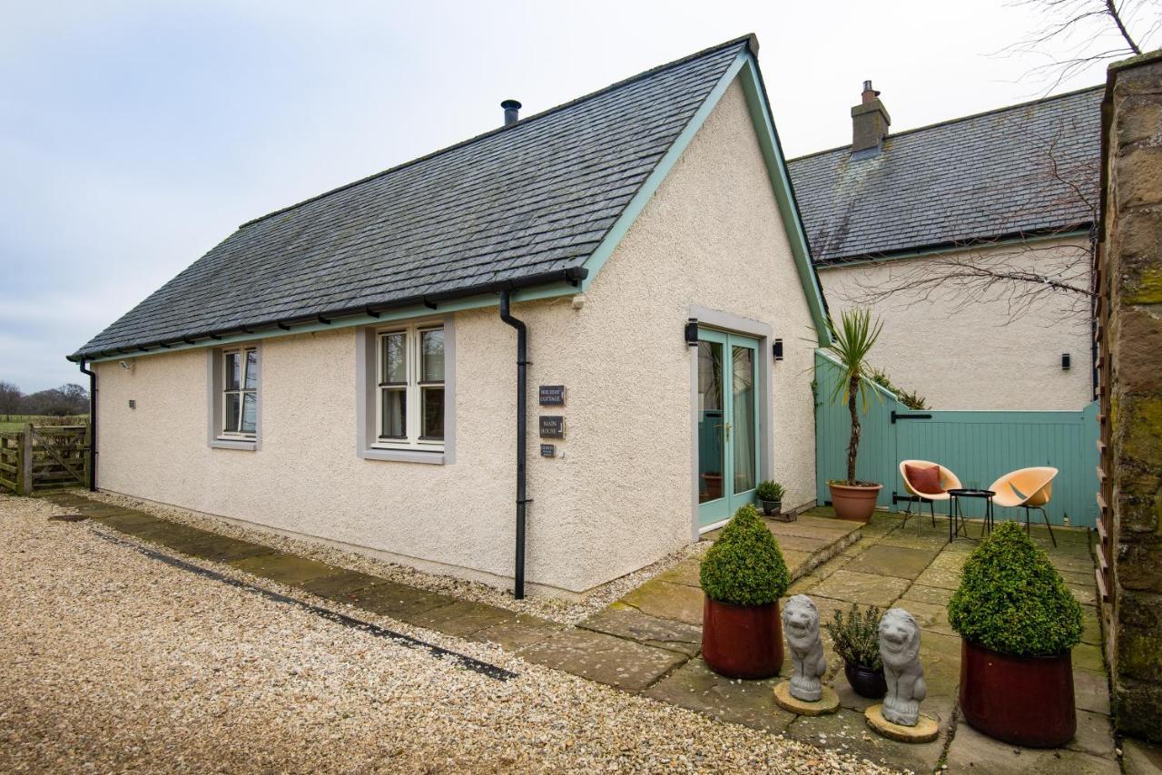 Bastle Retreats Farm Cottage Duns Exterior photo